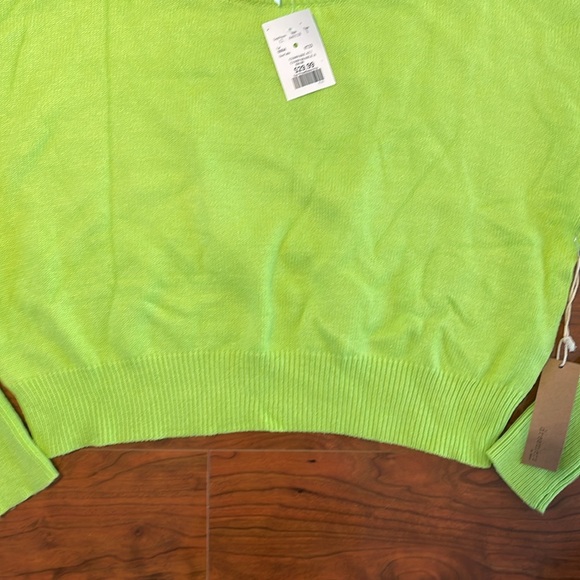 NWT Dreamers Green Knit Cropped Crewneck Sweater Top - Picture 5 of 9